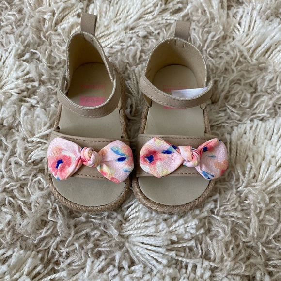 Carter’s baby sandals - Picture 3 of 8